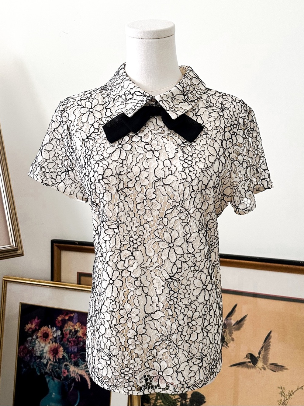 Karl Lagerfeld Paris Black White Lace Blouse Peter Pan Collar Bow Short Sleeve